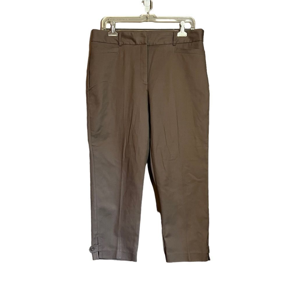 3 for $30! Counterparts brown cropped pants. Size 12